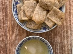 老北京炸灌肠-门框胡同百年卤煮(新街口店)