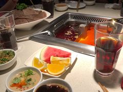 -海底捞火锅鲜切牛肉主题店(长寿路店)