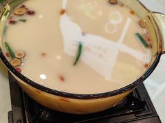 -天外天美食广场(哈尔滨路店)