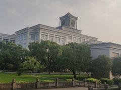 -浙江越秀外国语学院