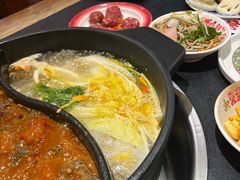 -沸炉重庆老火锅(军事博物馆店)