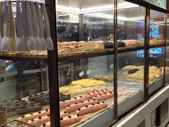 面包甜点陈列柜-奈雪的茶(湖滨银泰in77C区PRO店)