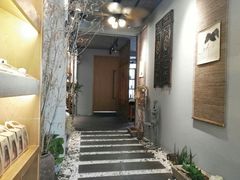 -泰·菩提树下[泰式按摩x精油SPAx肩颈头疗](新景店)