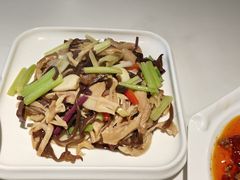 -粤香村(清真川菜店)