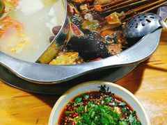 -盖帮鳝鱼串串(东郊记忆店)