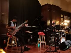 -LONG BAR 廊吧(外滩华尔道夫酒店)