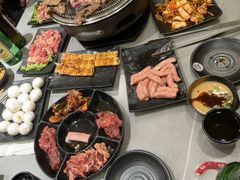 -啊美丽炭火烤肉(滑翔一店)