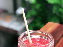 桃子红莓苏打饮料-RAC BAR(安福路店)