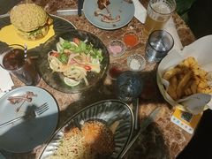 -Let'sBURGERplus·非常创意汉堡(三里屯店)