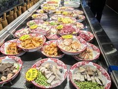 -侬佳蒸菜馆(听潮店)
