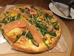 三文鱼牛油果桃桃比萨-乐凯撒披萨(南山书城店)