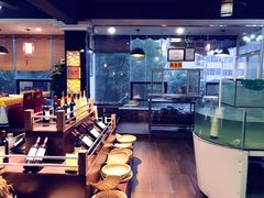 自助取餐区-东方之猪四更烤乳猪(金垦总店)
