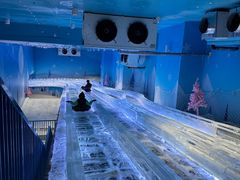 -西安银基冰雪世界