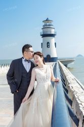 -现代经典婚纱摄影