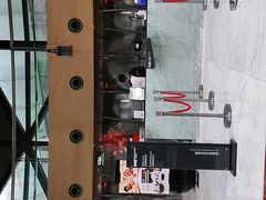 -上海滴水湖皇冠假日酒店