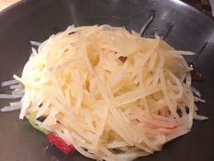 酸辣土豆丝-金牌外婆家(苏州中心店)