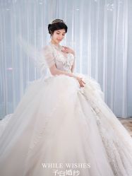 点击看大图 -予白婚纱礼服馆