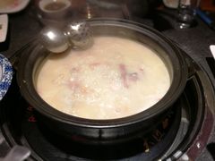 -大匠工房古船木艺术餐厅·猪肚鸡专门店(长白仙岛店)