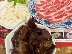 -山悦里 山野·鲜火锅(罗斯福广场店)