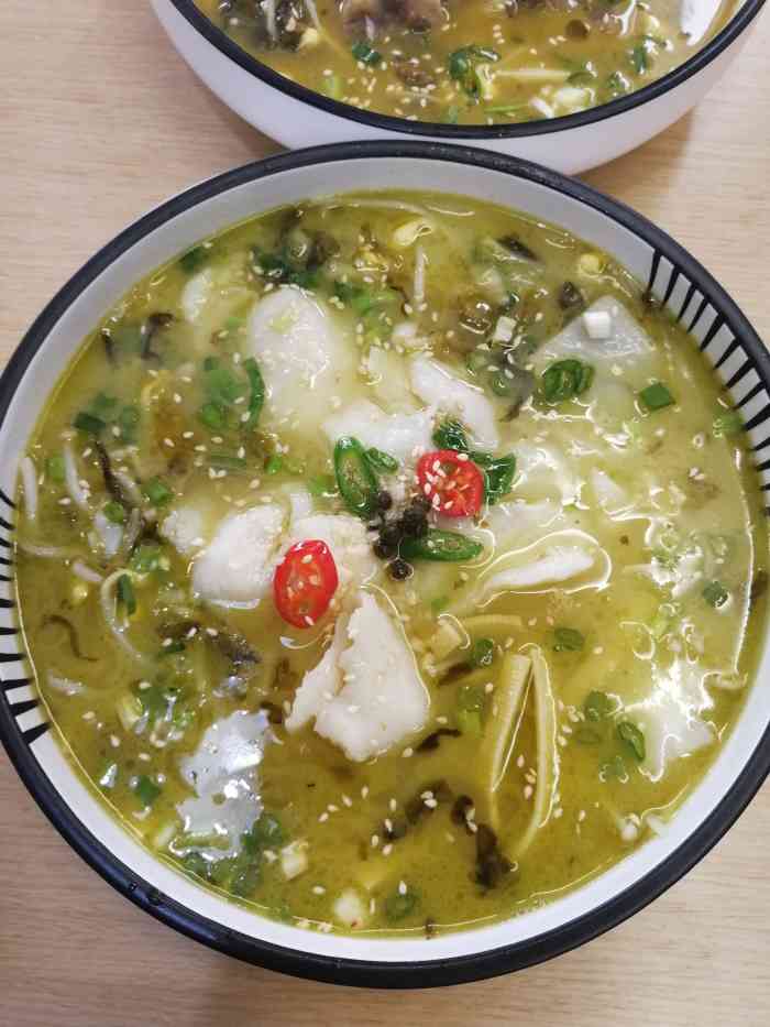 奈哥酸菜鱼(彩虹湾亲子广场店)-"点了个外卖酸菜鱼,吃过的酸菜鱼里算