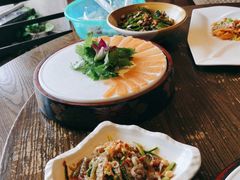 -醉美东江·三文鱼·烧鸡公