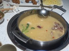 -三人行骨头王火锅(长寿店)