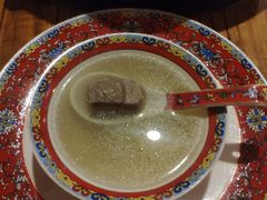 -毛辣果·贵州红酸汤牛肉火锅(西单店)