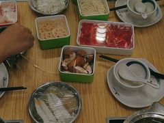 -杨老板·海鲜集市火锅·鲜切牛肉(中防万宝店)