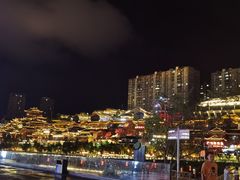 -宏兴烤鱼山庄(宣恩总店)
