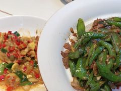 -阿瓦山寨·湘菜现炒·剁椒鱼头王(咸阳总店)