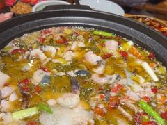 -小饕荟雅安贡椒鱼鲜馆(广福桥店)