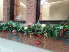 -星巴克臻选(上海中环广场2F店)