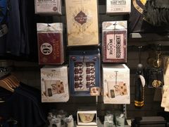-九又四分之三站台哈利波特商店