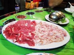猪脊髓拼天衣无缝-华哥新鲜猪精品美食