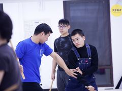 -菠萝格斗巴西柔术训练馆