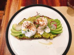 牛油果温泉蛋吐司-O'mills Sourdough Bakery&Bistro(永嘉路店)