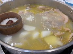 -朴小妹人参鸡汤火锅(长白山万达店)