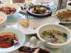 -梅利汴京烤鸭•开封豫菜地标店(铁北街店)
