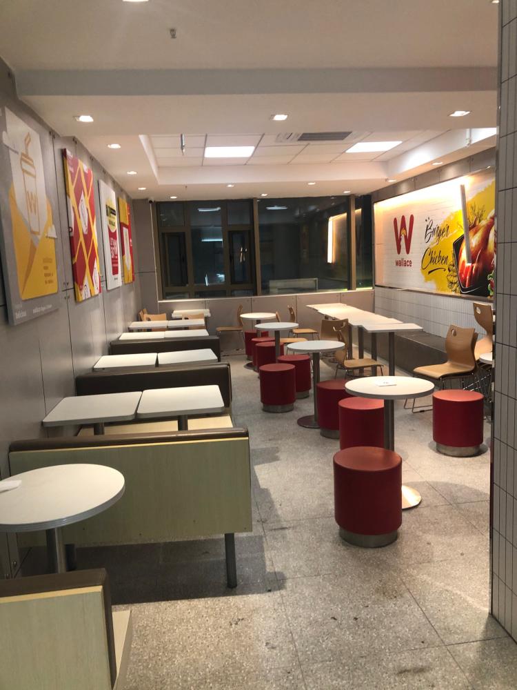 华莱士·全鸡汉堡(中原万达店)