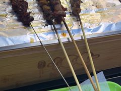 -烤满分·东北烧烤(首经贸店)