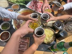 -顶顶汤火牛排火锅·经典铜锅涮肉