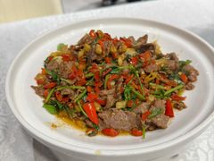 小炒黄牛肉-湘君私厨.16年湘菜店(金匙望湖店)