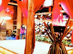 -老滇山寨•云南特色菜•地方菜•民族风情歌舞表演(金碧店)