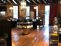 大堂-日进一片海.生腌海鲜火锅.宵夜烧烤(三里屯总店)
