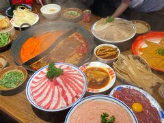 -萍姐火锅·公路夜市(武汉首店)