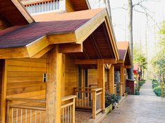 -上海怡沁园度假酒店