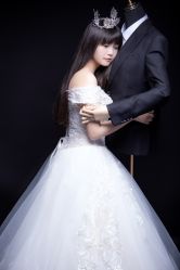 -onlygirl摄影美学馆高端定制(江滩店)
