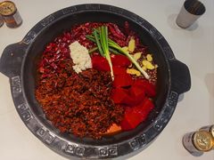 -卤校长老火锅(杨家坪直营店)
