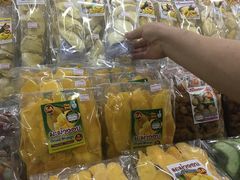 -瓦洛洛传统市场