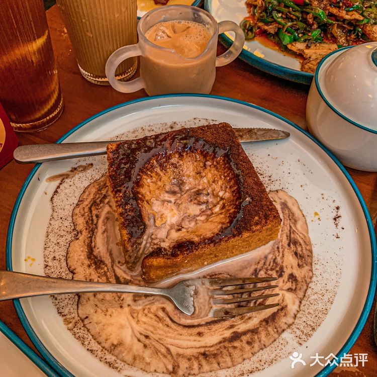 重庆小曼谷紫薇路超火🔥粤式餐吧好美味‼️